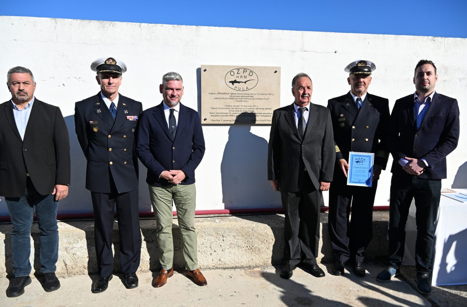 Svečano otkrivena spomen-pločae povodom 34. obljetnice Samostalnog odreda za podvodna djelovanja Pula