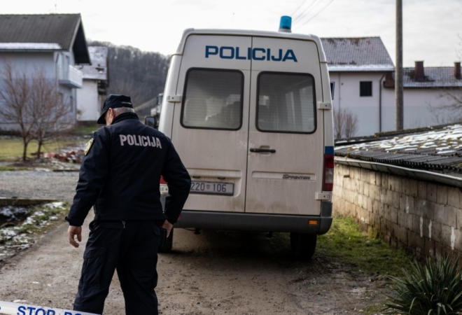 POMAHNITALI SIN MUČIO I IZBO OCA NA DVORIŠTU! Prelog u šoku: Uhićen je uz primjenu sile! Ide ravno u istražni zatvor!