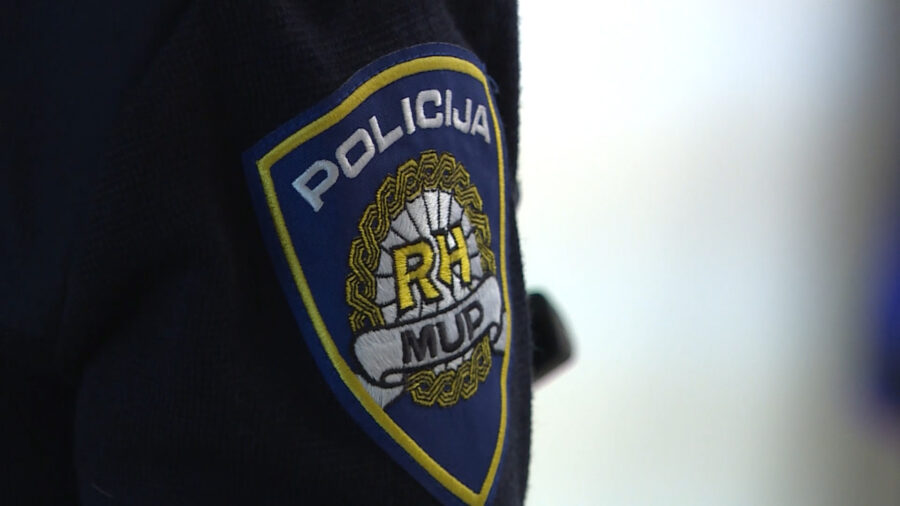 Još jučer uhićen šef policije u Sisku, policija o tome šuti! Sumnja se da je pogodovao lokalnom poduzetniku