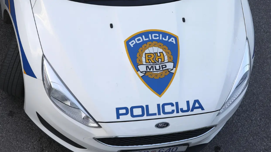 Pali krijumčari u Splitu: Švercali više od 100.000 kutija cigareta, šteta preko 2,3 milijuna kuna