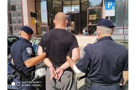 Zbog pokušaj teškog ubojstva, splitska policija uhitila muškarca i djevojku