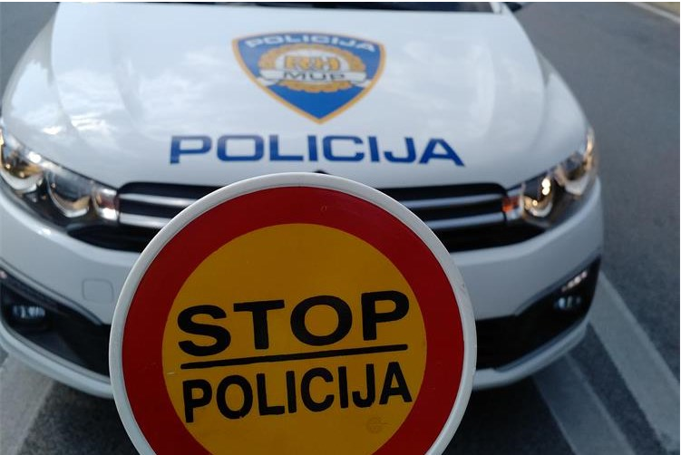 POLICIJA IZNIJELA DETALJE TEŠKE PROMETNE NESREĆE: Evo zbog čega su život izgubile dvije mlade osobe