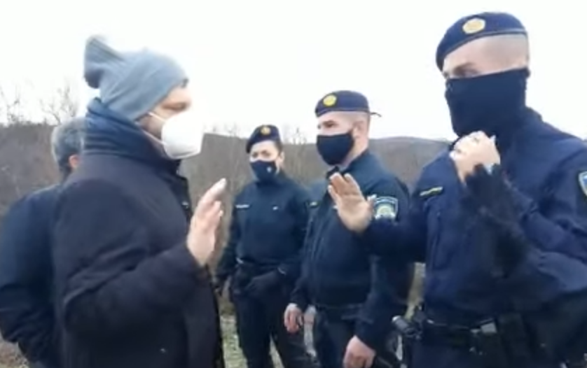 Reakcija Željka Sačić: Hrvatski policajci jurili europarlamentarce koji su pokušali doći do punkta u šumi gdje se zaustavljaju migranti????