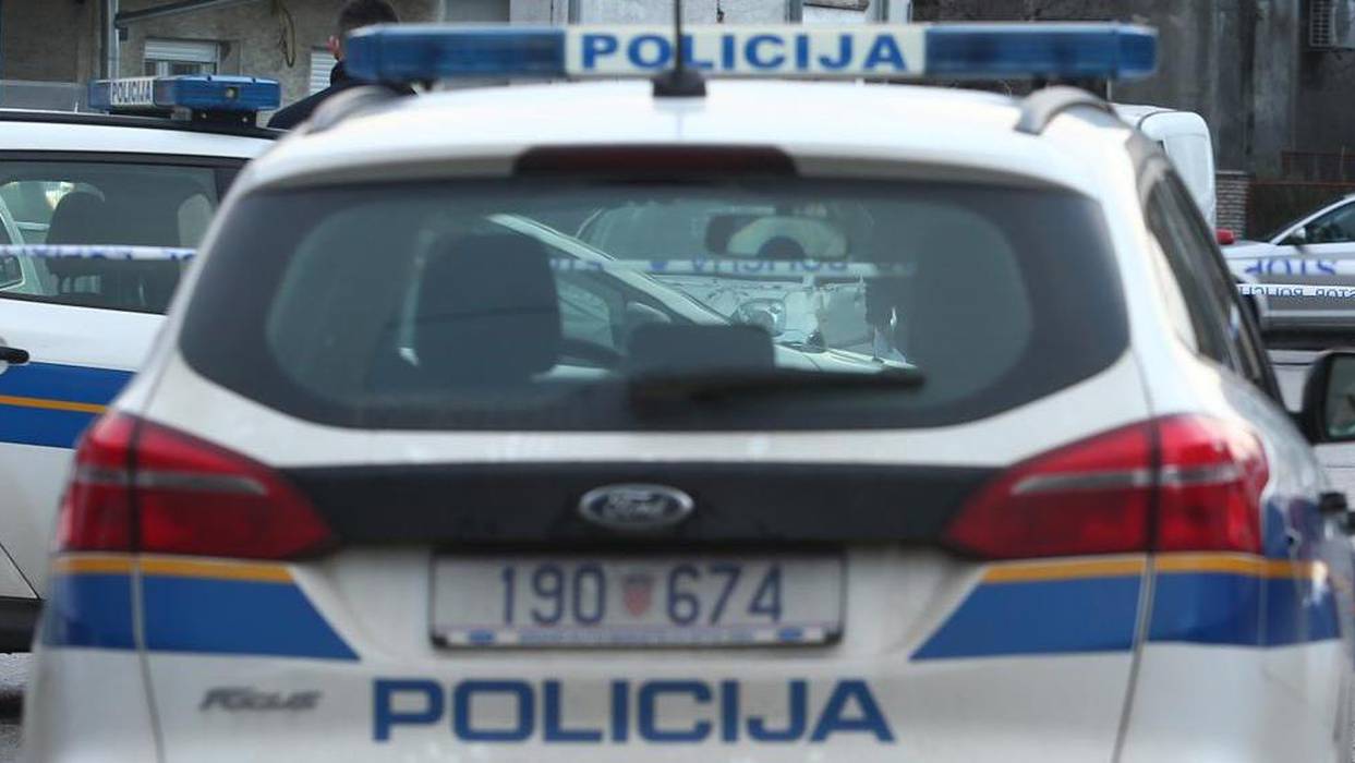 VOZAČI, OPREZ! Prometna nesreća na A3 između čvora Nova Gradiška i Lužani, na A2 radovi! HAK upozorava: ‘Imajte strpljenja!’