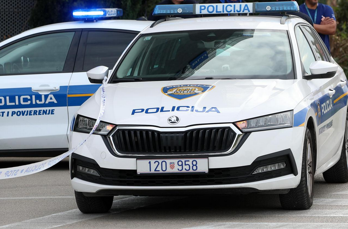 Vozačica s 1.5 promila alkohola u krvi sletjela autom u kuću u Daruvaru, četvero ozlijeđenih