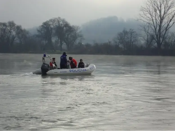 Tragedija na Uni kod Hrvatske Kostajnice: Pokrenuta opsežna potraga nakon prevrtanja čamca