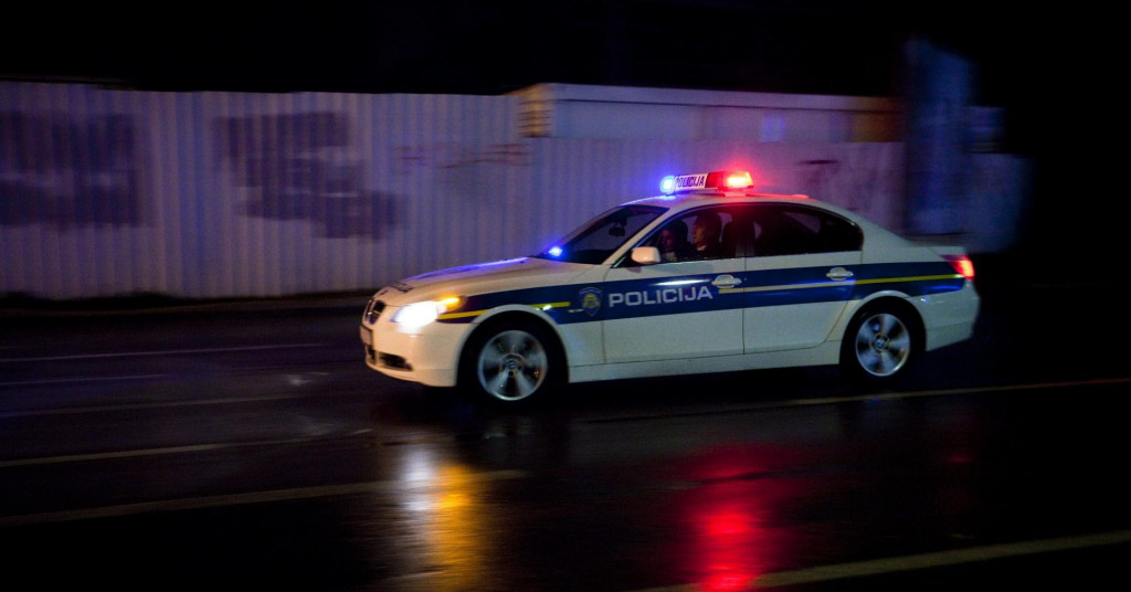 Racija na zagrebačkoj Trešnjevci: Policija upala u lokal, zatekla 17 ljudi, vlasnik završio u pritvoru