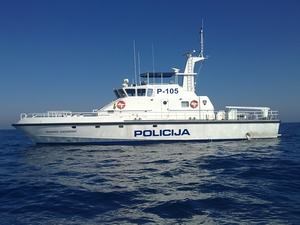 Neodgovornost nautičara doseže opasne razmjere: Gliser naletio na ženu i ozlijedio ju propelerom