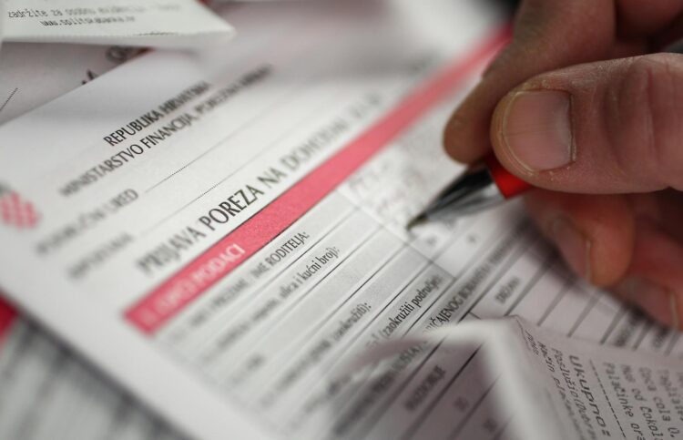 Porezna uprava objavila kada se mogu očekivati povrati poreza