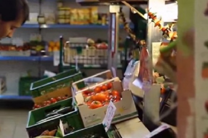 EVO ČIME NAS TRUJU: Teški metali u salati, pesticidi u krumpiru i krastavcima, a posebna su priča ove namirnice…