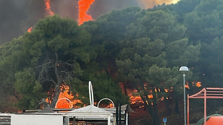 Uhićen je muškarac za kojeg se sumnja da je povezan s požarom kod Trogira
