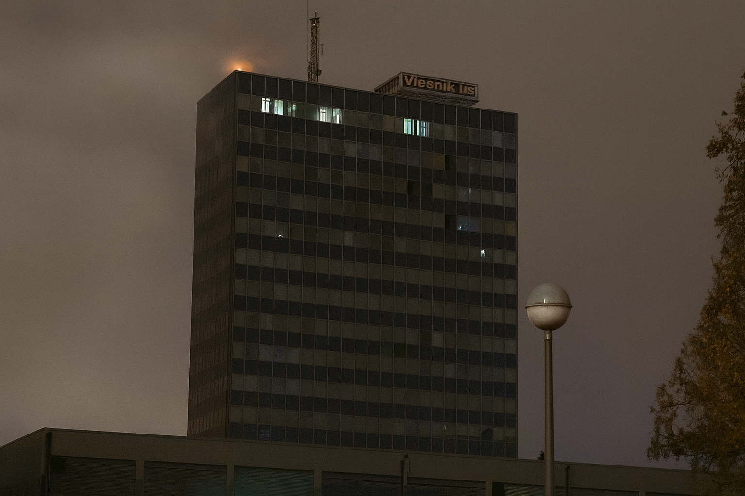 Tko je hodao stubištem s baterijama? Širi se snimka ključnih trenutaka požara (VIDEO)