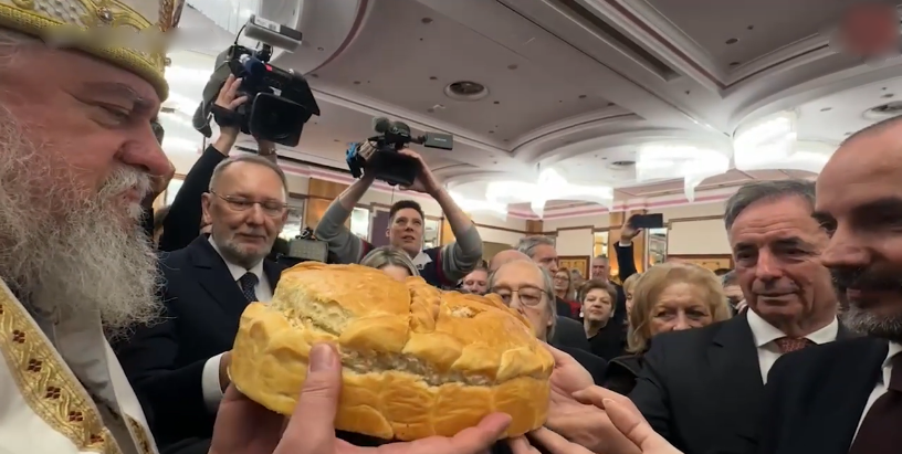 Mladen Pavković: Iskoristili i Božić da Hrvate prikažu „crnokapuljašima“