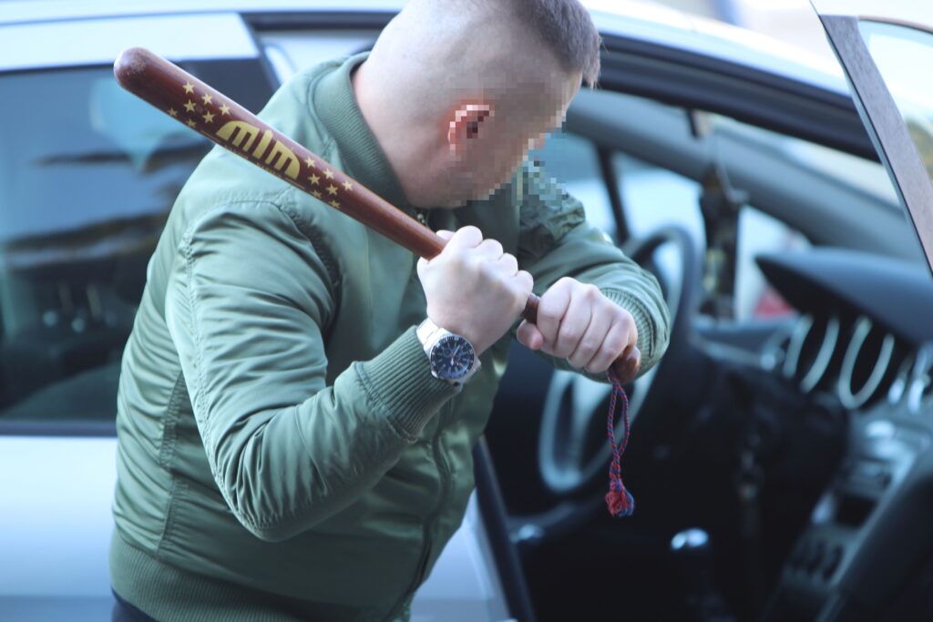 PRAVOMOĆNA PRESUDA  Poduzetnik bejzbol palicom prebio poznatog trenera, navodno je uhvaćen u klinču s njegovom suprugom