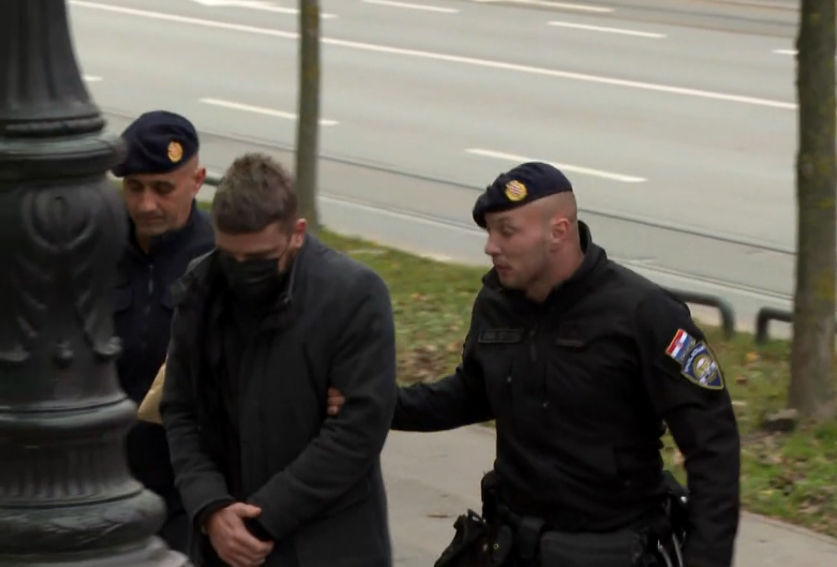 Uhićen zdravstveni djelatnik osječkog KBC-a: Sumnja na zlostavljanje maloljetnika i davanje droge