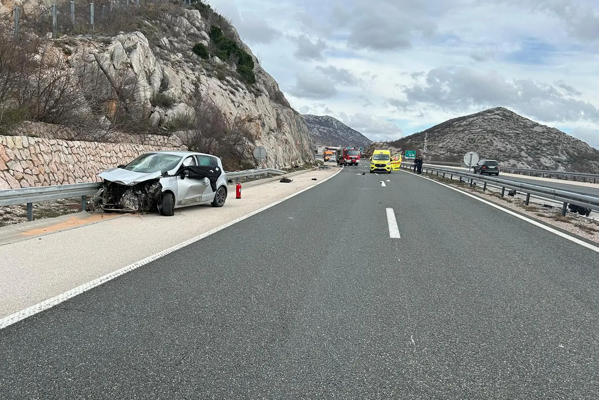 Autocesta je bila zatvorena 4 sata: 'Vidio sam kako divljaju. Vozili su i više od 180 km/h!'