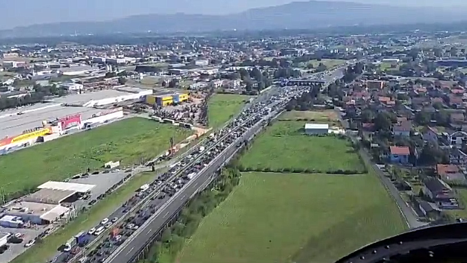 Vikend na cestama: Gužve, nesreće i spora vožnja prema Jadranu