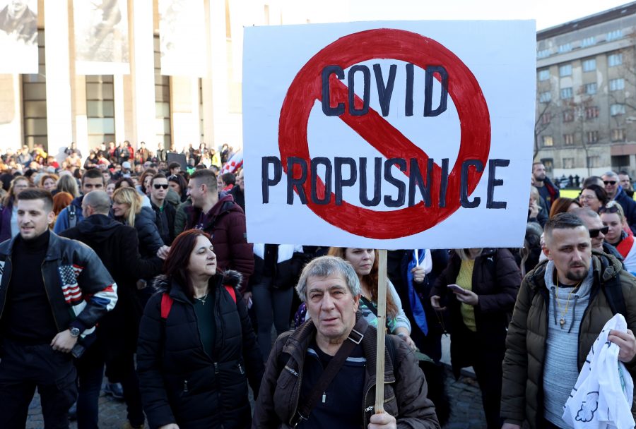 Građani se okupili u Zagrebu: Prosvjeduju protiv mjera i covid-potvrda