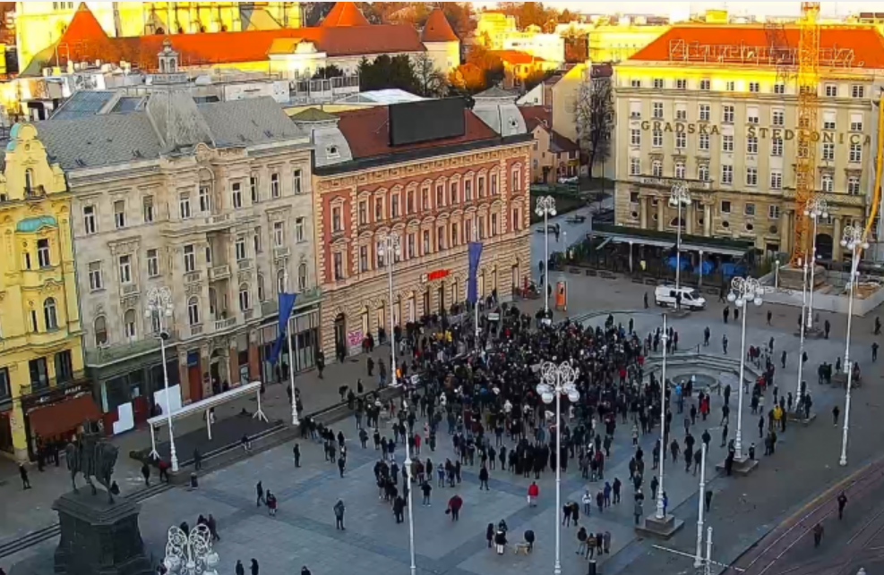NA GLAVNOM ZAGREBAČKOM TRGU PROTEST PROTIV STOŽERA: Prosvjednici iznijeli svoje zahtjeve