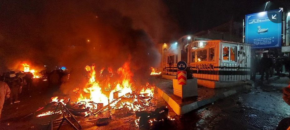 Trump razmatra snažne mjere protiv Irana dok Pentagon upozorava na ozbiljne vojne prepreke