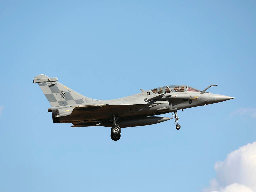 Ministar obrane Anušić: U Hrvatsku u četvrtak stiže prvih šest borbenih aviona Rafale