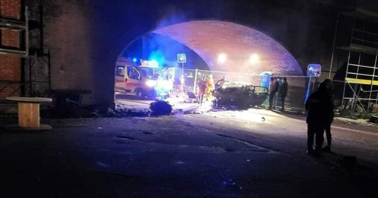 DETALJI NESREĆE U SISKU Vozačica se zabila u most i poginula, četvero ljudi završilo u bolnici