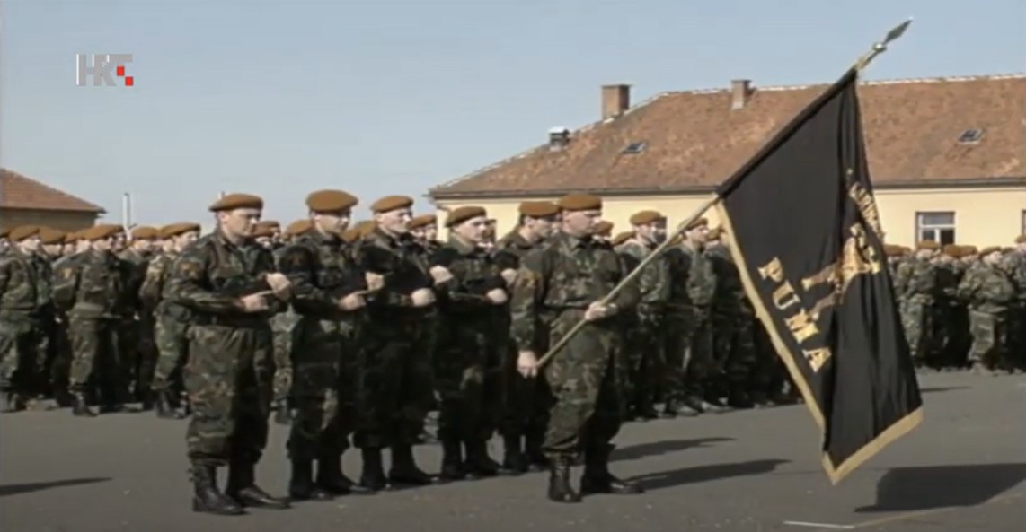 23. prosinca 1992. Varaždin – ustrojena slavna 7. gardijska koja je prva ušla u Knin