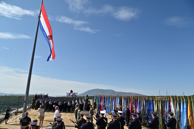 POZIV Udruga veterana 7. gardijska brigada „PUMA“ organizira prijevoz u Knin povodom obilježavanja Dana pobjede i domovinske zahvalnosti, Dana hrvatskih branitelja te velike 30. obljetnice VRO „OLUJA“ dana 05. kolovoza 2025. godine