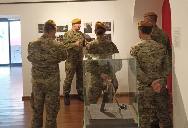 OVO SU SLAVNE ‘PUME’ KORISTILE U RATU! Otvorena izložba autentičnih predmeta 7. gardijske brigade