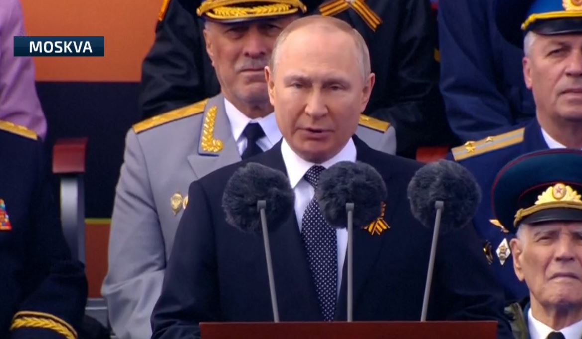 Putin na vojnoj paradi u Moskvi: NATO nije želio čuti ruske interese!