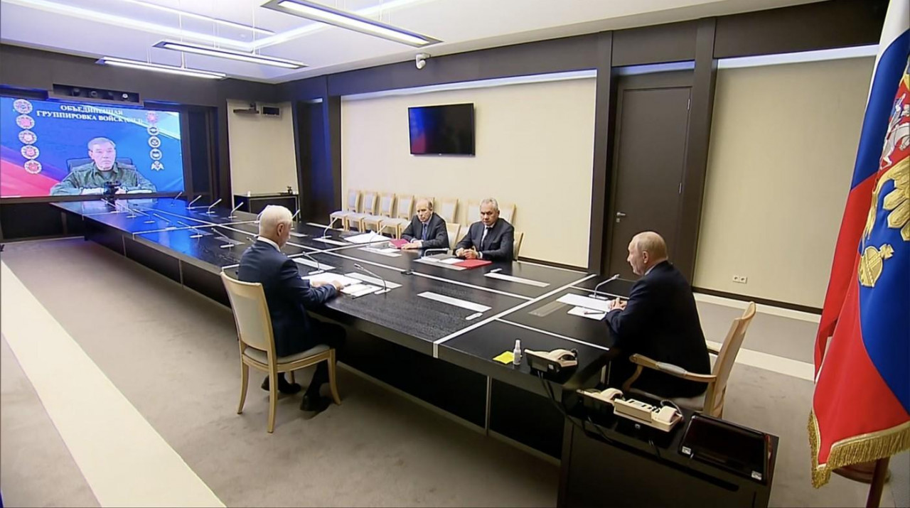 Na pomolu nova drama u Kremlju: Vidjelo se da nije sretan, Putin ga je mrko gledao, a on u panici skreće pogled...