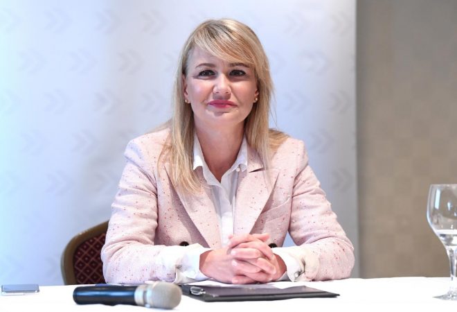 NI TRAGA, NI GLASA! Gdje je nestala zaboravljena heroina hrvatske desnice? Bruna Esih bila je najveća zvijezda zagrebačkih izbora