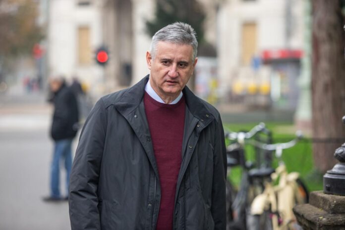 KARAMARKO KOMENTIRAO ODLAZAK PUPOVCA U BANJU LUKU: ‘Sram me što je član vladajuće koalicije bio na derneku’