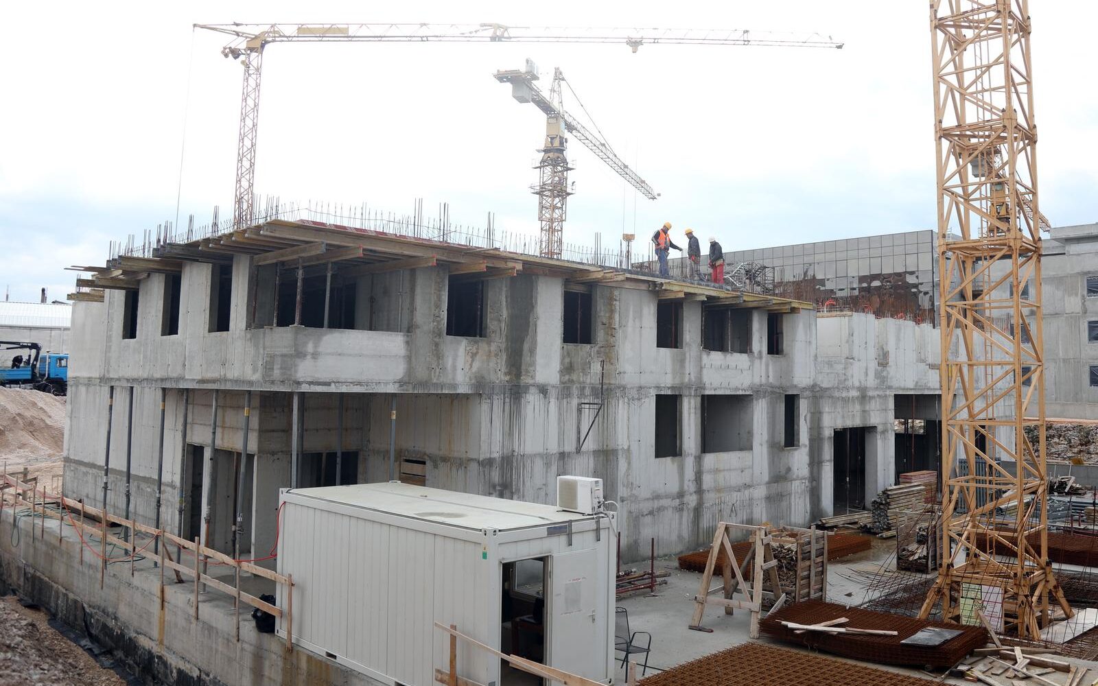 Novi Zakon o POS-u: Veće cijene stanova, porezne olakšice mladima i program priuštivog najma