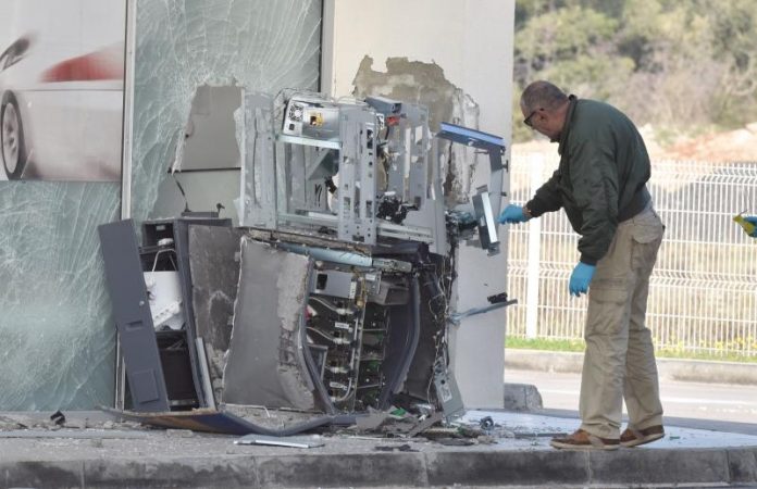 U SESVETAMA RAZNESEN BANKOMAT! Više detalja nakon istrage