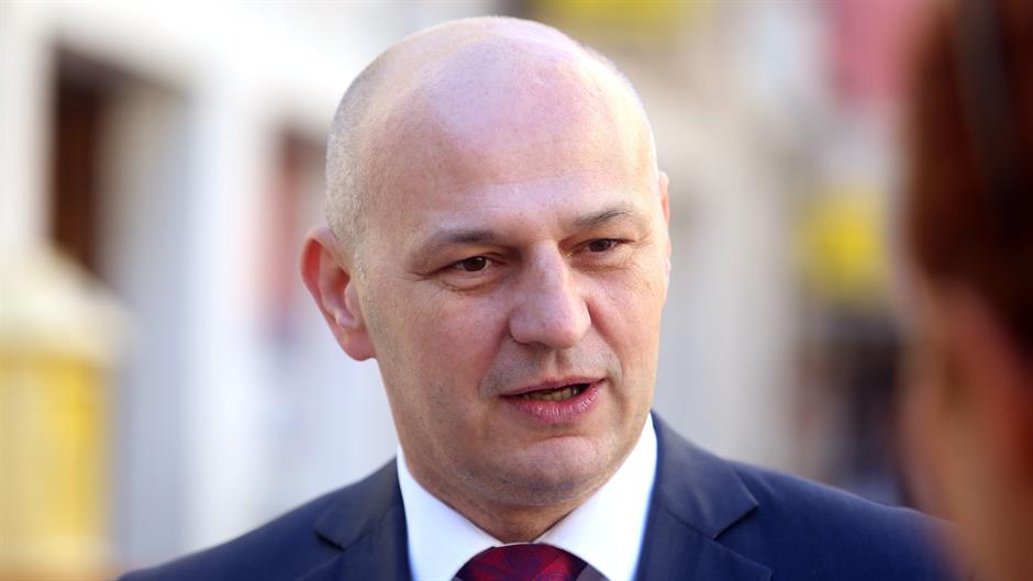 Kolakušić traži povratak u Sabor