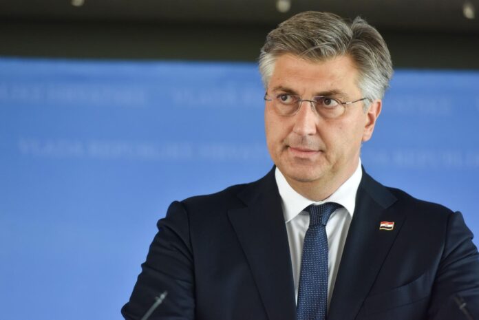 TO SE ČEKALO CIJELI DAN: STIGLA REAKCIJA PLENKOVIĆA! Evo kako je komentirao uhićenja i akciju USKOK-a u Zagrebu!