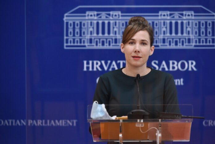 SELAK PROZVALA GUVERNERA: 95 posto građana je bez znanja koristilo prešutna prekoračenja i vi to niste spriječili na vrijeme