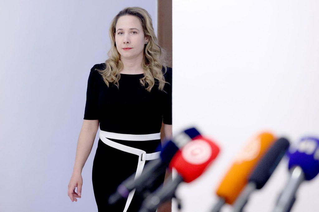 Selak Raspudić izazvala Milanovića na sučeljavanje: 'Jesi li postao herojski zec ili čekaš crveni tepih?'