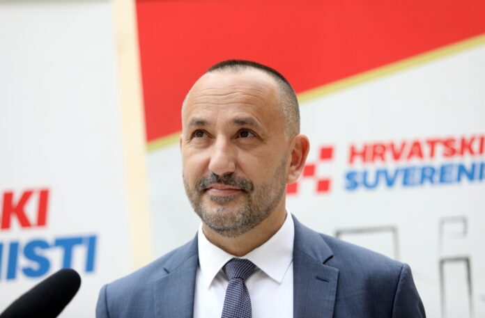 ZEKANOVIĆ ZAGRMIO O ŠKORINOM ODLASKU: Ponosan je zbog jedne odluke, a Domovinski pokret koštala je stvar o kojoj nisu vodili računa!