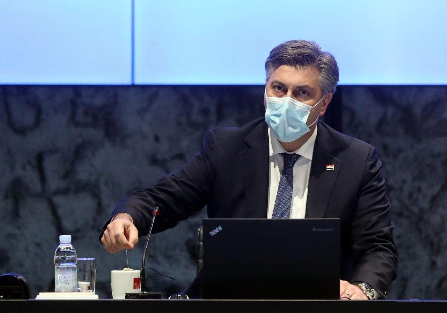 UŽIVO: Od ponedjeljka kava za van, otvaraju se teretane i škole stranih jezika