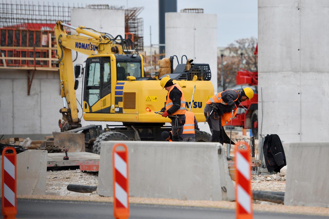 Plaće pale 5 eura, mirovine će nakon usklađivanja porasti 3% s isplatom u travnju