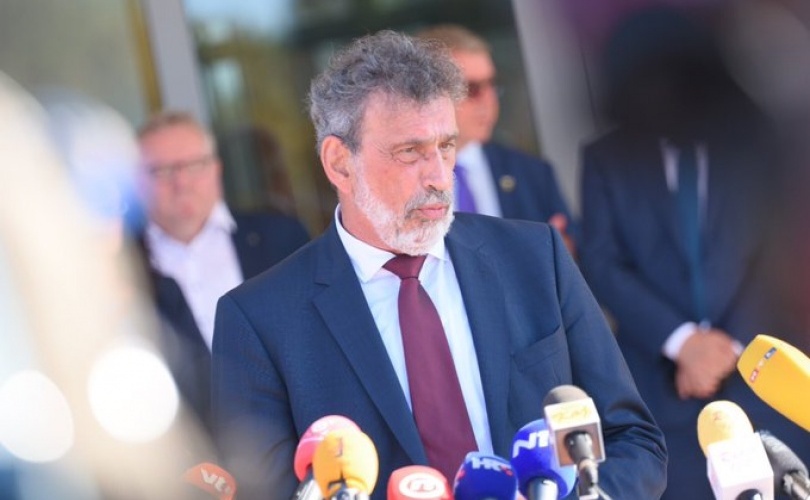 Fuchs: Nastava počinje u ponedjeljak uživo