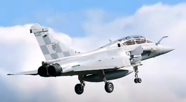 Rafalei se dižu iznad Like i dijelova Dalmacije: Piloti vježbaju borbu ‘dva na dva’