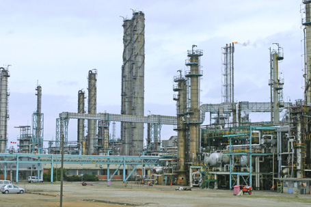 ŠTERN: Da je riječka rafinerija u pogonu imali bi dovoljno goriva za nas i za Sloveniju