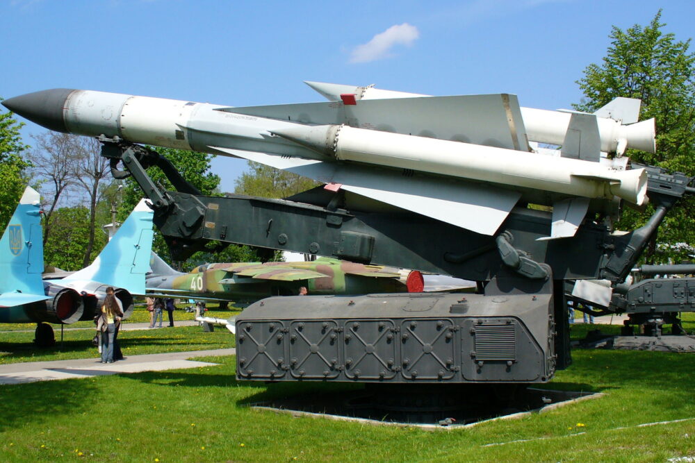 Brutalne rakete za rušenje velikih ruskih aviona: Kako je Ukrajina aktivirala sustav S-200