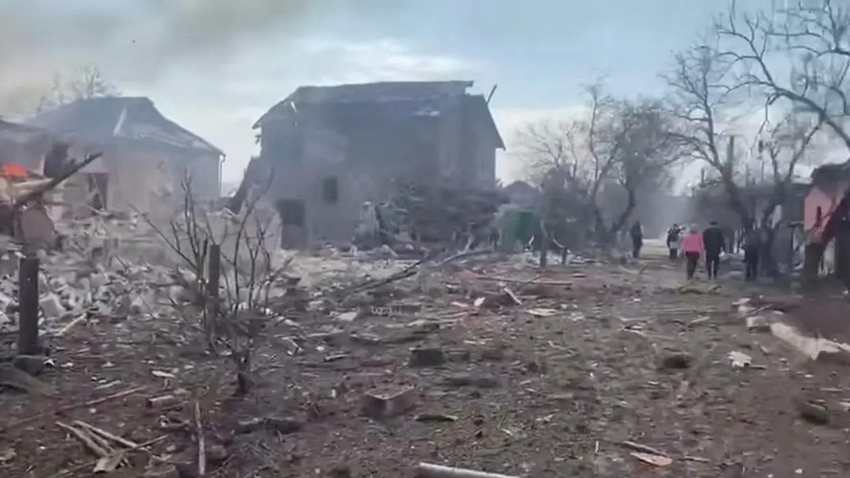 Iz Mariupolja evakuirali 30.000 civila, ne zna se kakvo je stanje u podrumu pogođenog kazališta