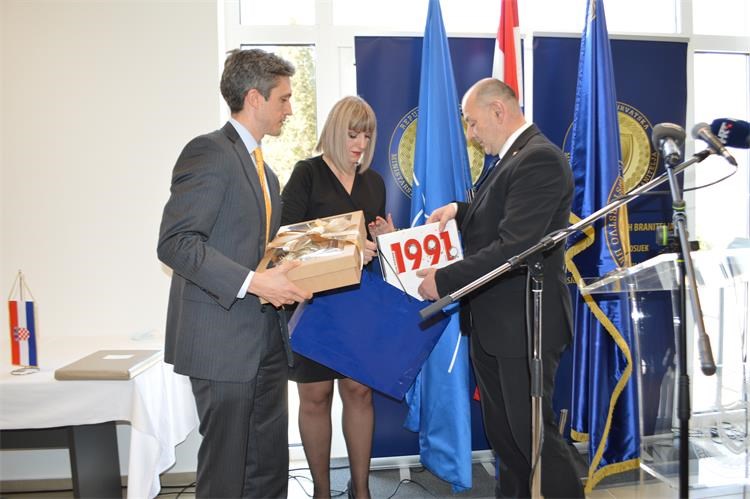 U Osijeku svečano otvoren prostor Regionalnog centra za savjetodavnu i psihosocijalnu podršku hrvatskim braniteljima iz Domovinskog rata