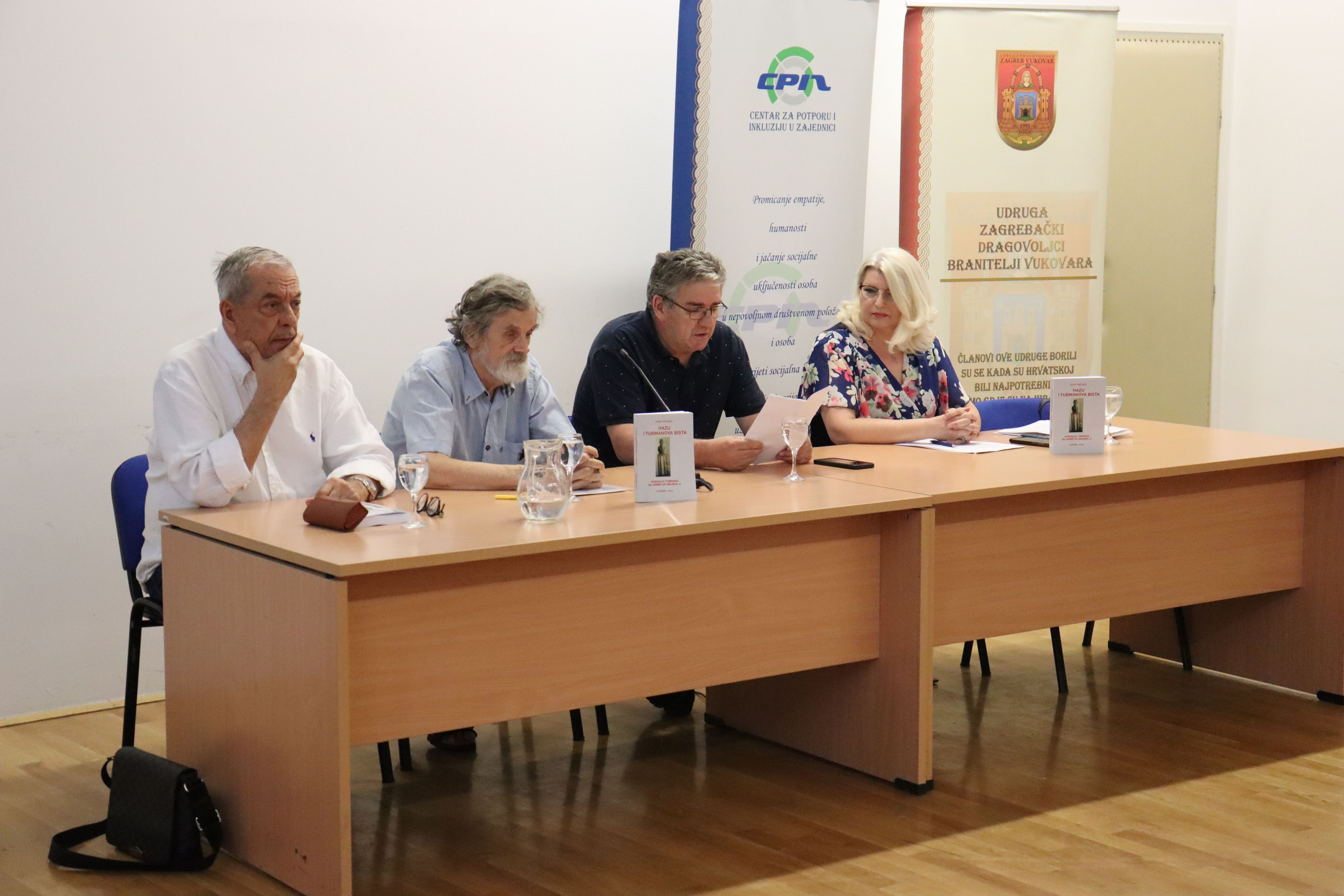 Predstavljena knjiga akademika Josipa Pečarića Pečarića "HAZU i Tuđmanova bista"