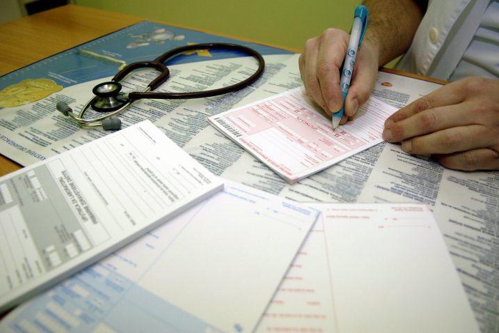 U petak se vraćaju papirnate uputnice i recepti!